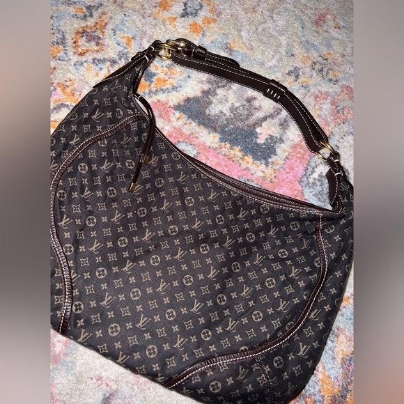 Authentic Louis Vuitton Hangbag - Picture 5 of 5